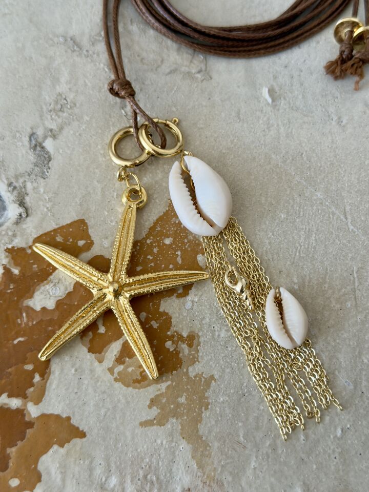 Mare Charm Detaylı İp Kolye