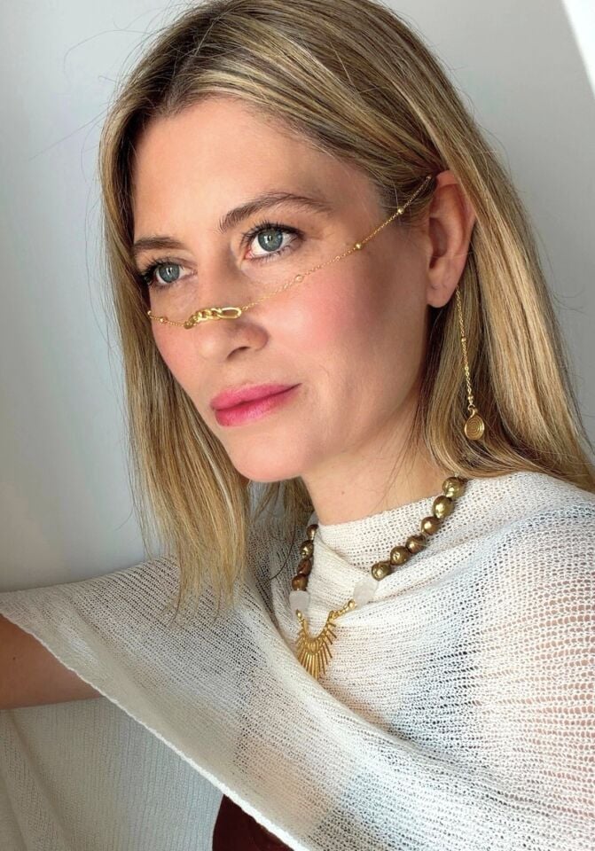 Sahra Yüz Takısı
